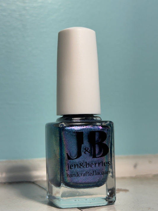 Jen and Berries - Hollywood Handshake